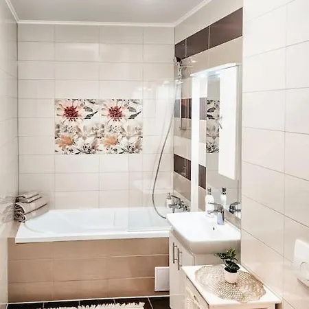 Cozy Stylish Apartment *