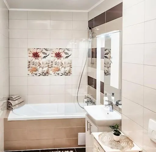 Cozy Stylish Apartment *